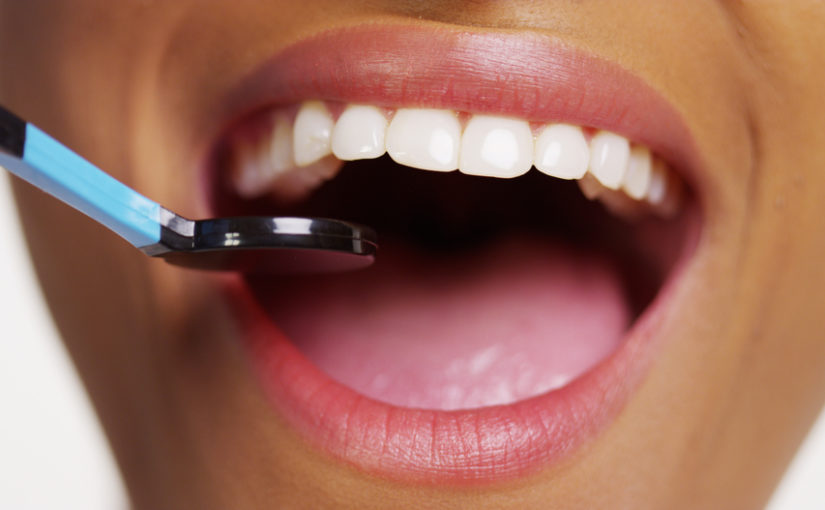 Całościowe leczenie stomatologiczne – odkryj trasę do zdrowej i uroczego uśmiechów.